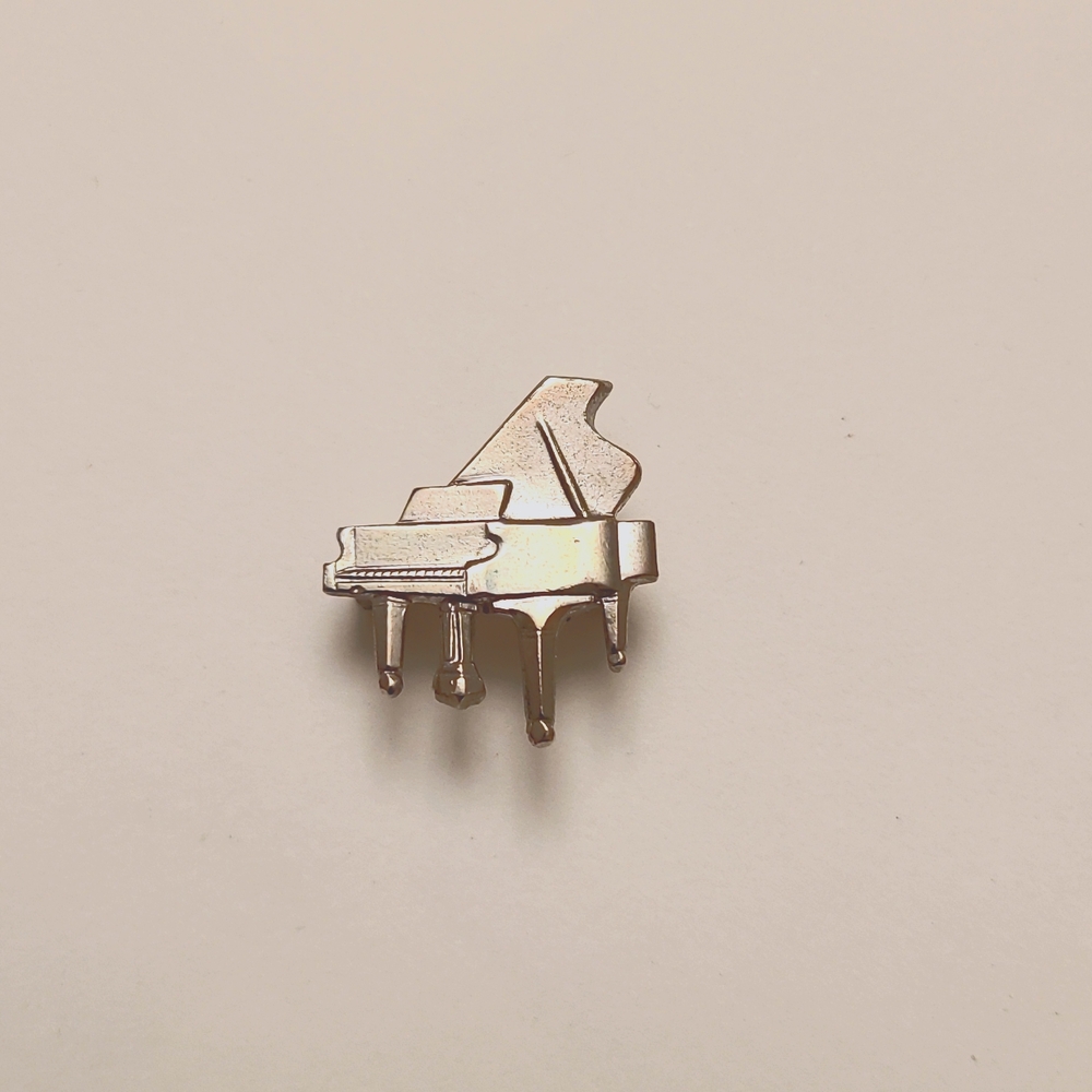 Piano Brooch Pin